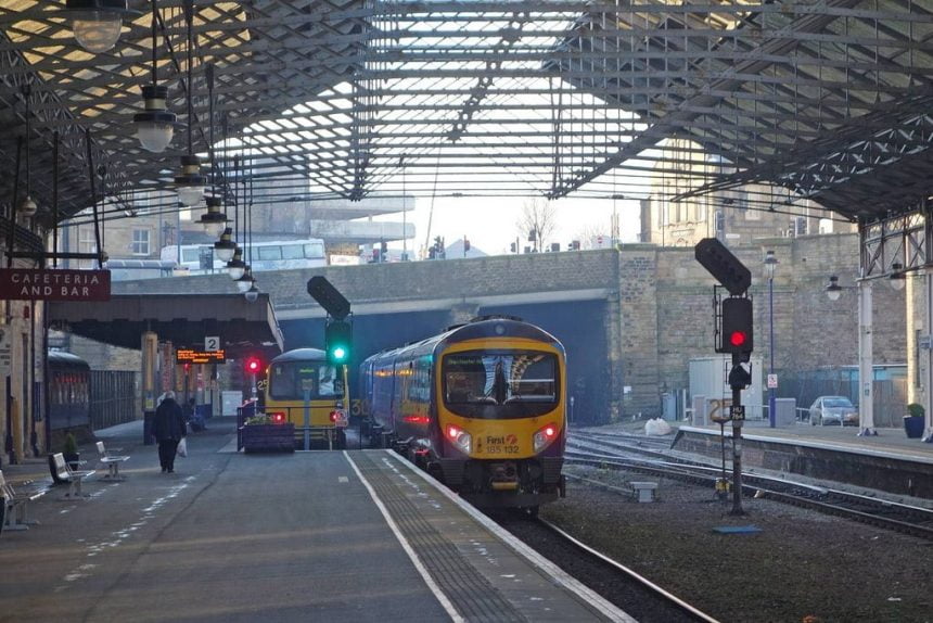 Huddersfield Station // Credit: Tejvan Pettinger