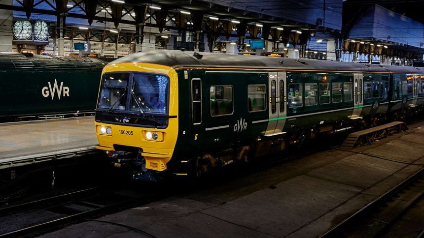 Great Western Railway Class 166 set to operate in Bristol