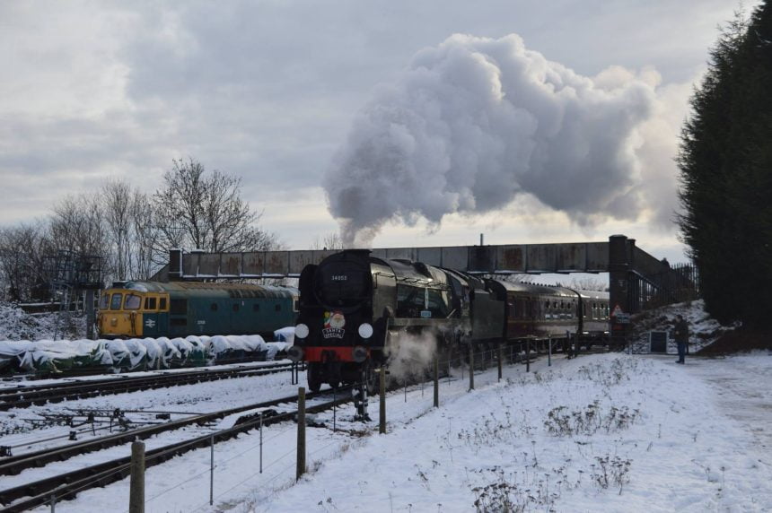34053 steaming into Kidderminster with a Santa Special on the Severn Valley Railway