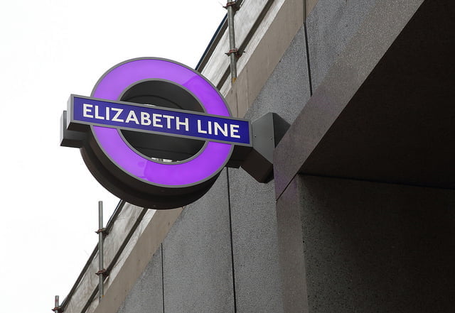 Elizabeth line roundels installed at Tottenham Court Road