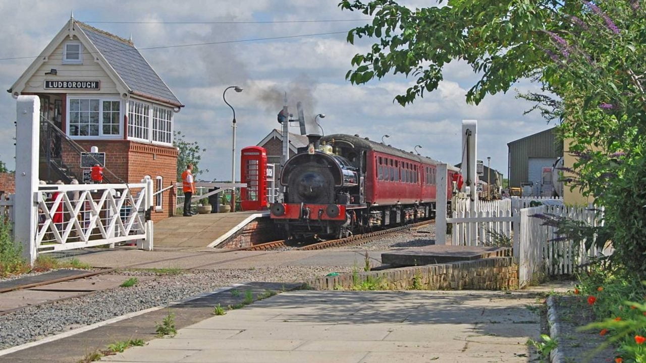 steam train trips lincolnshire