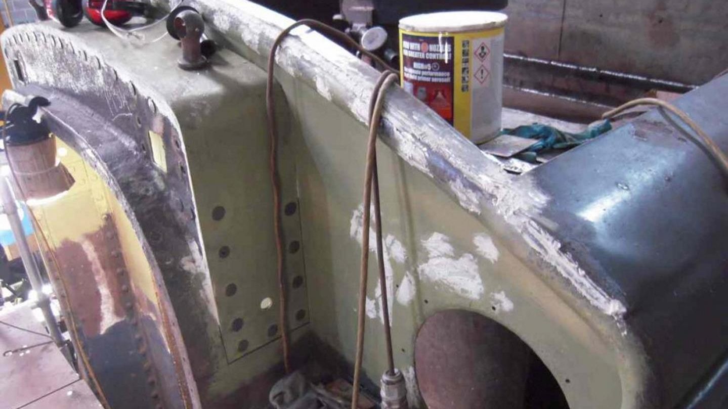 Filling and Painting the Rear of the Tender Tank // Credit The Sir Nigel Gresley Locomotive Trust Ltd