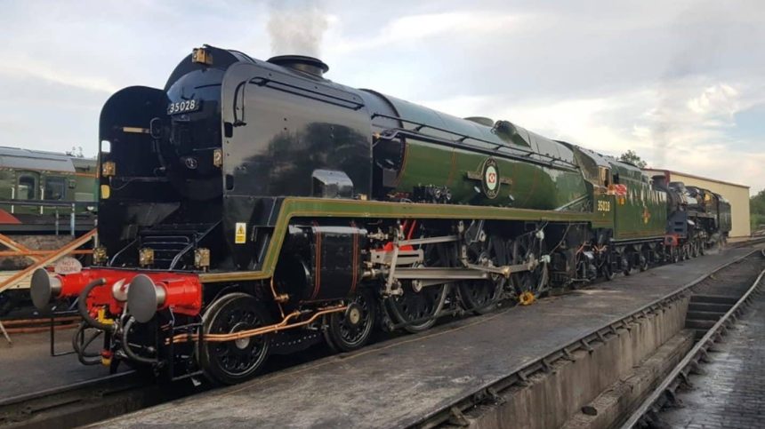 35028 "Clan Line" at Sheffield Park // Credit MNLPS