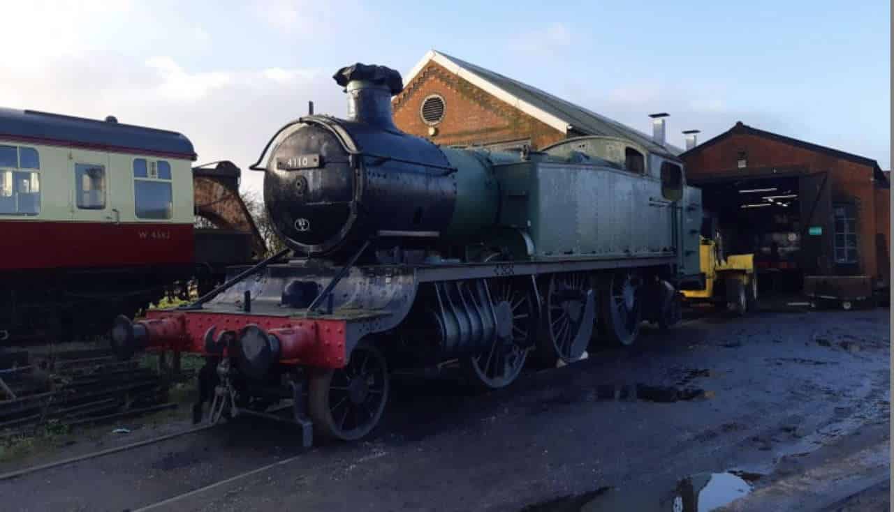 4110 arrives at Cranmore on the East Somerset Railway