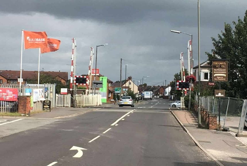 derbyshire level crossing upgrade