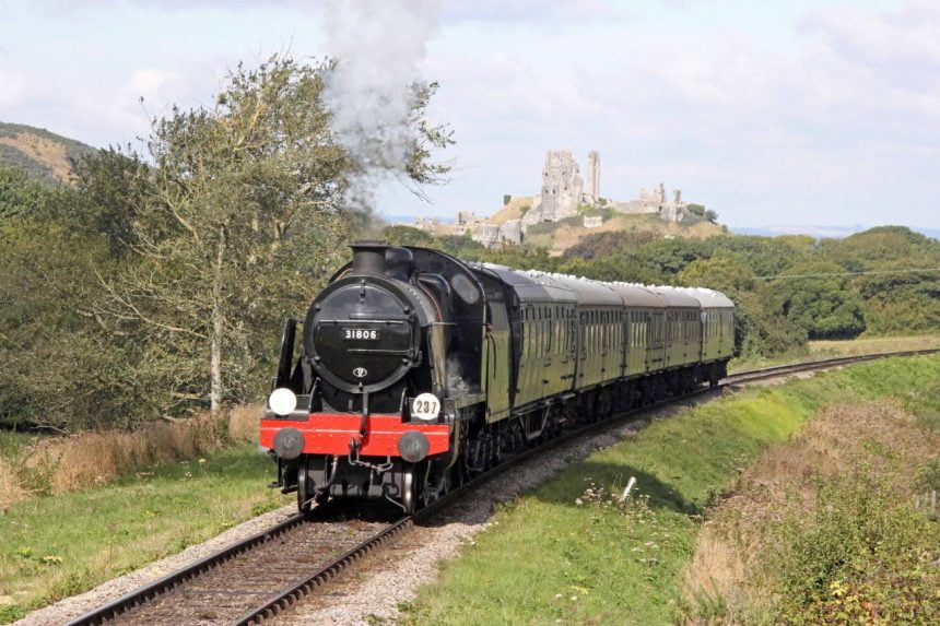 31806 at Corfe Castle on the Swanage Railway