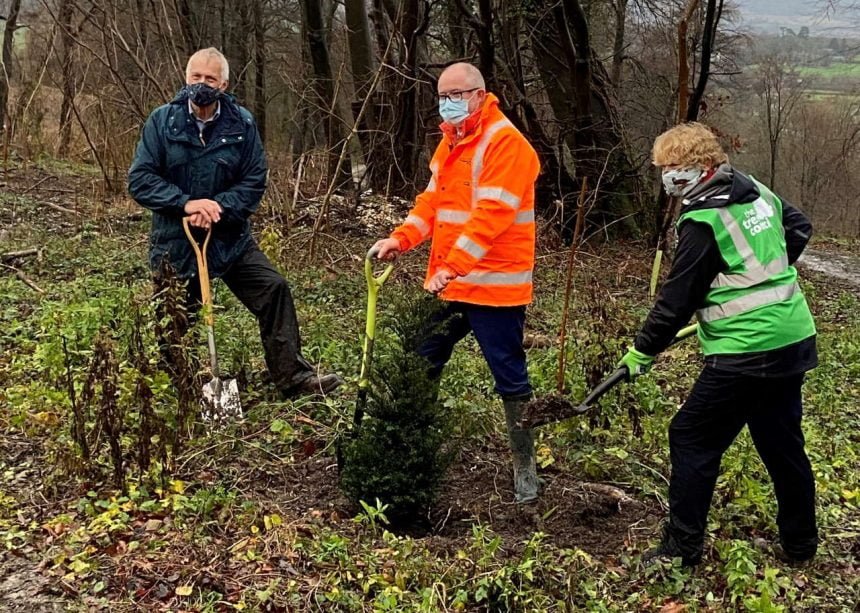 Andrew Haines, Sara Lom and Andrew Shaxton parish council chair, South Harting planting 3 December 2020 (2) (1)