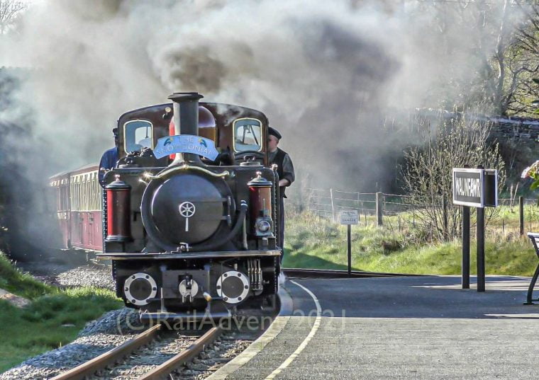 Merddin Emrys and David Lloyd George arrive into Waunfawr on the Welsh Highland Railway