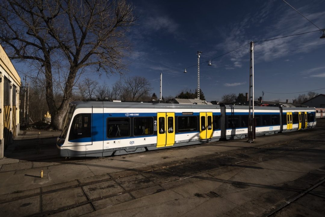 New Stadler Citylink trams arrive in Hungary