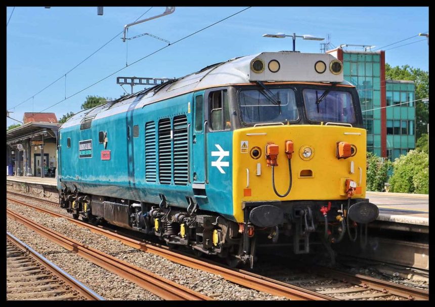 Class 50 50008 in action