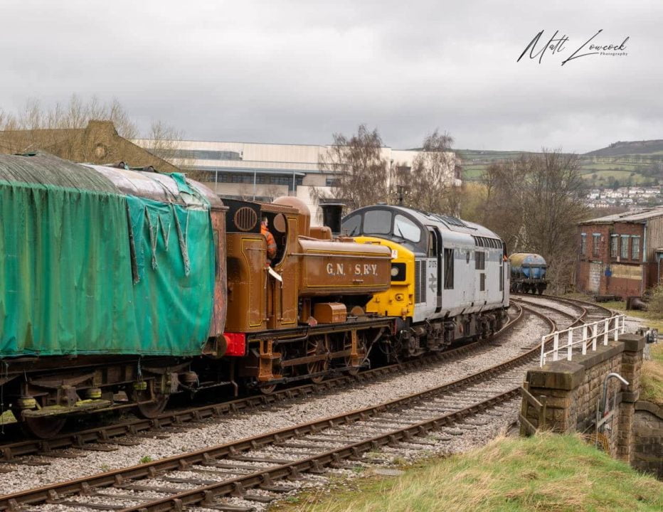 Pannier Tank 5775 on the move at Keighley