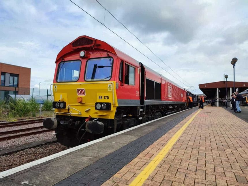 RailRiders Class 66 66175 at York