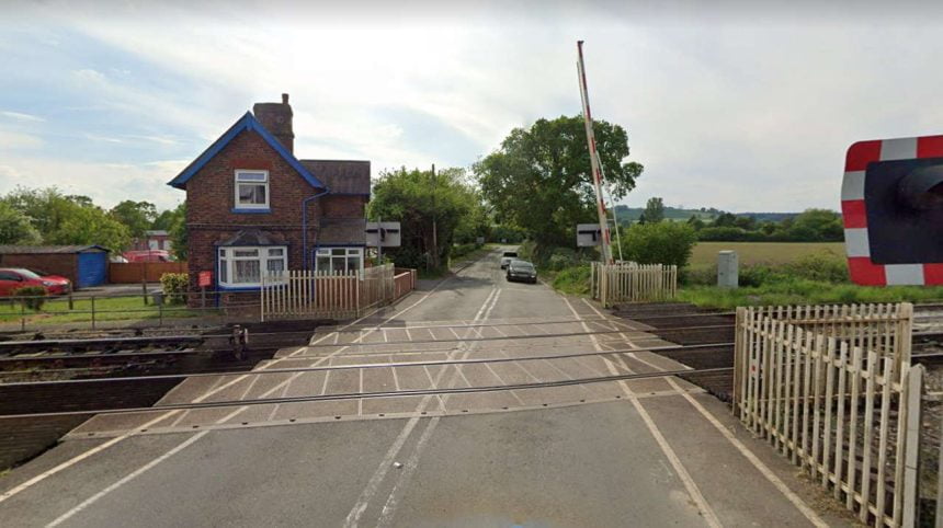 Craven Arms Level Crossing (002)
