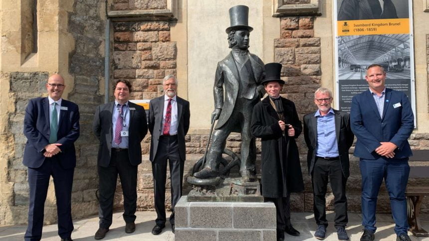Brunel statue unveiling group shot_web