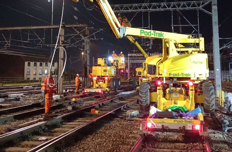 Festive track upgrades at Leeds station to boost reliability