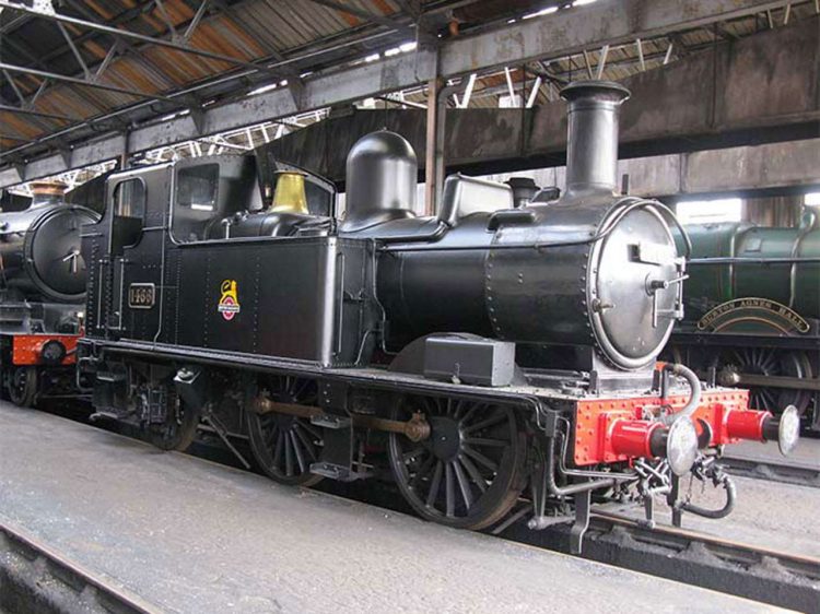 1466 loco in didcots shed