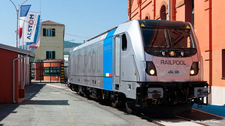 Traxx locomotives for Railpool from Alstom