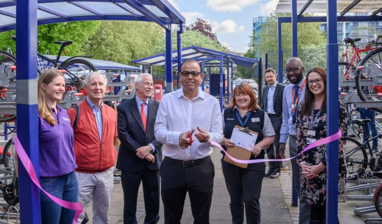 MP opens Bedford station cycle hub MP opens Bedford station cycle hub