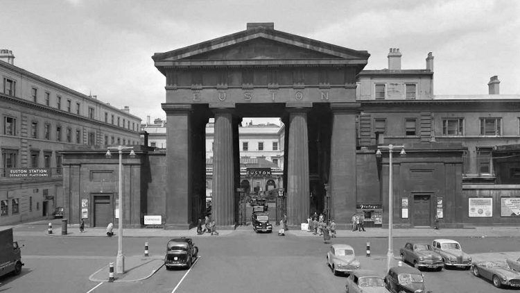 Euston's Doric Arch in the 1950s - Credit National Railway Museum