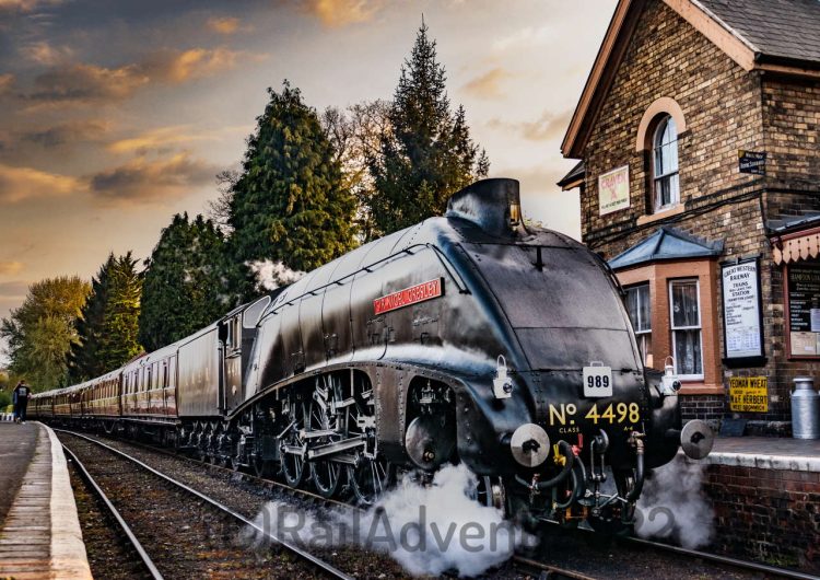 60007 Sir Nigel Gresley standing at Hampton Loade on the Severn Valley Railway