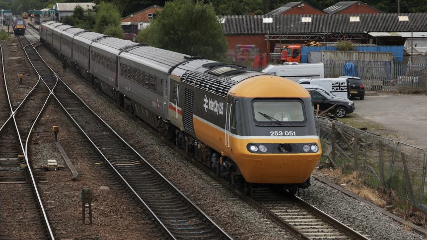 43184s First Passenger Runs in New InterCity Executive Livery on 6th July 2022