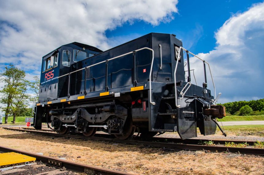 Railway Support Services - New Shunter at Long Marston