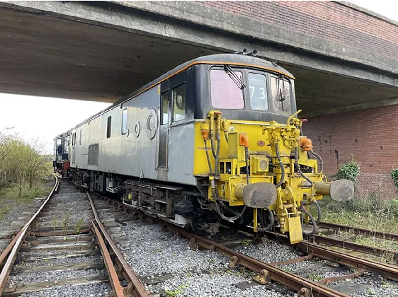 Class 73 locomotive arrives at the Llanelli and Mynydd Mawr Railway