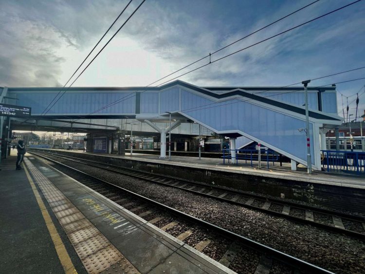 Brand-new second footbridge at St Albans City station