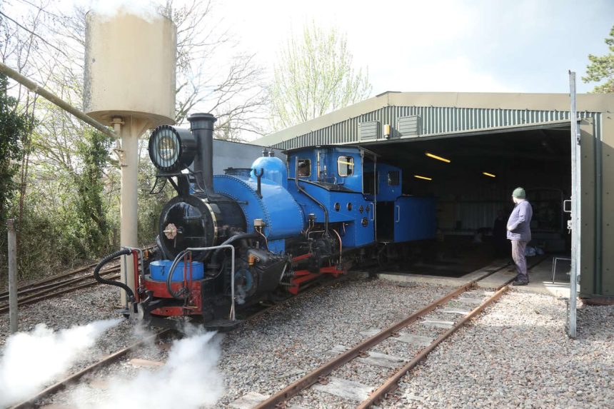 DHR 19 B sets back into the shed at Beeches Light Railway