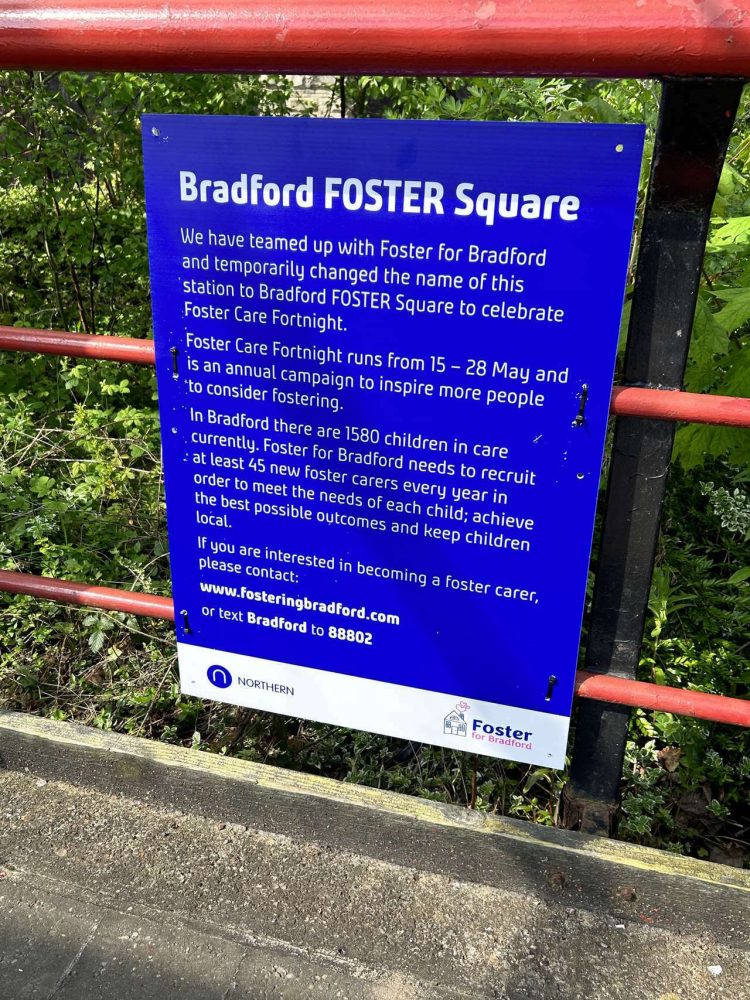 temporary signage change from Bradfor Forster Square to Bradford Foster Square (2)