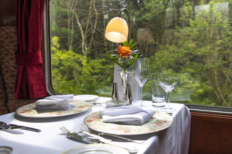 PULLMAN STYLE DINING CARRIAGES (3)
