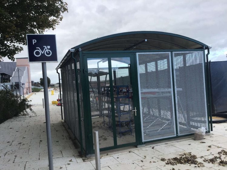 Enclosed bicycle storage at Thanet Parkway station