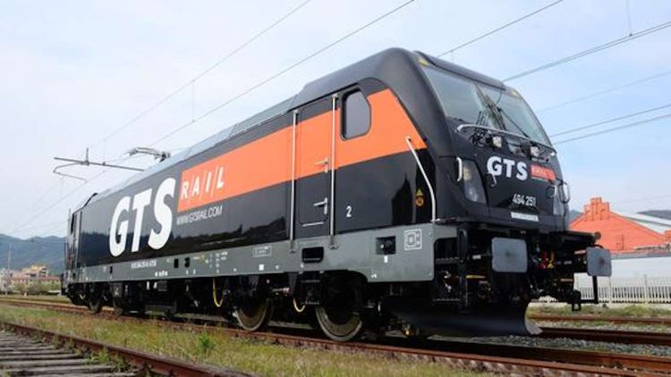 Traxx F140 DC Locomotive for GTS Rail Reggio Emilia in Italy