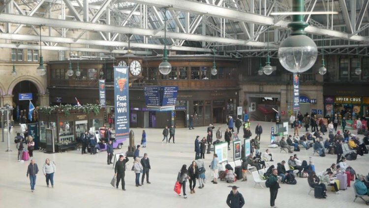 The main concourse at Glasgow Central. // Credit: Marc Webber
