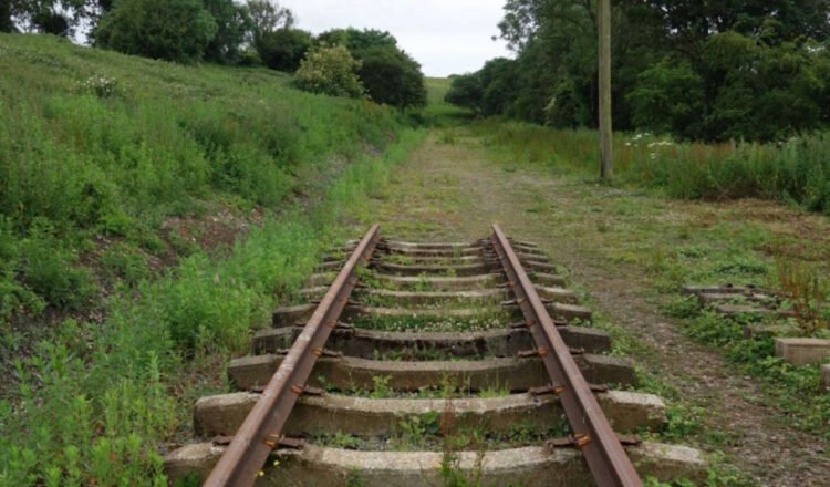 Soon, a line to somewhere. // Credit: Somerset & Dorset Railway Heritage Trust 