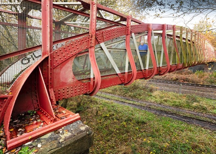 Deep Pit historic railway footbridge.
