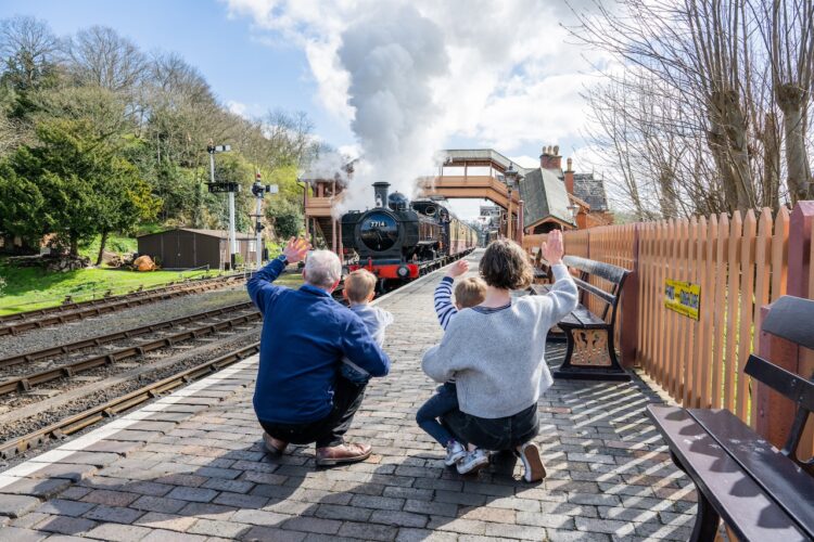 Family enjoying a visit to Severn Valley Railway // Credit: SVR