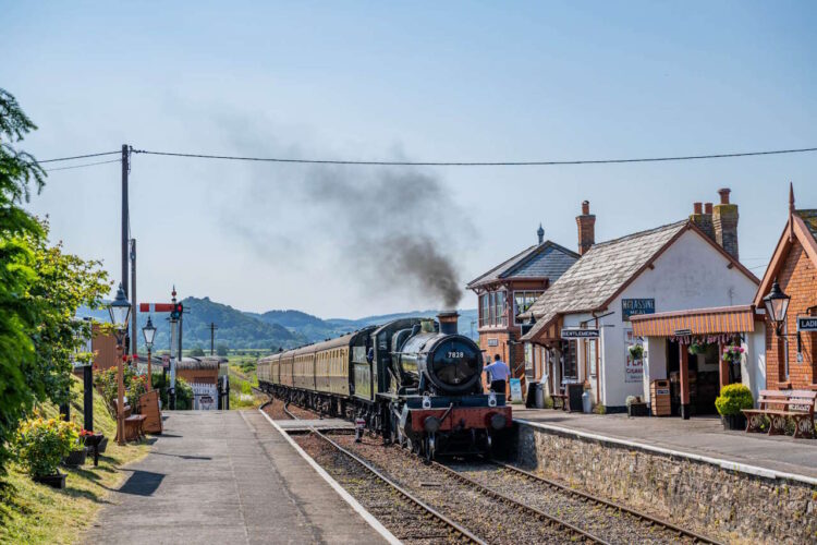 7828 Odney Manor on the West Somerset Railway. // Credit: West Somerset Railway