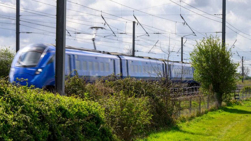 A Lumo train at speed on the ECML - Rail Delivery Group