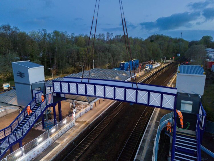 Bridge deck of the Access for All footbridge in place. // Credit: Network Rail